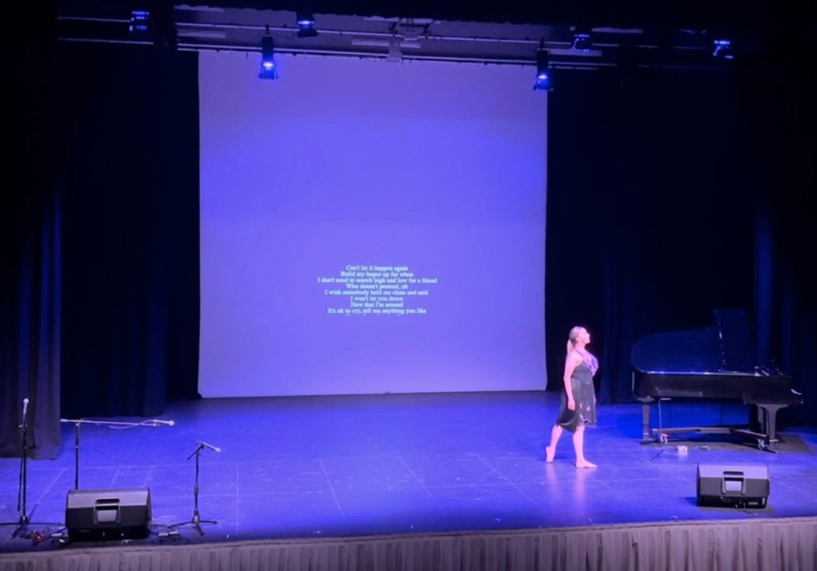 myah-performs-at-mayors-concert-1