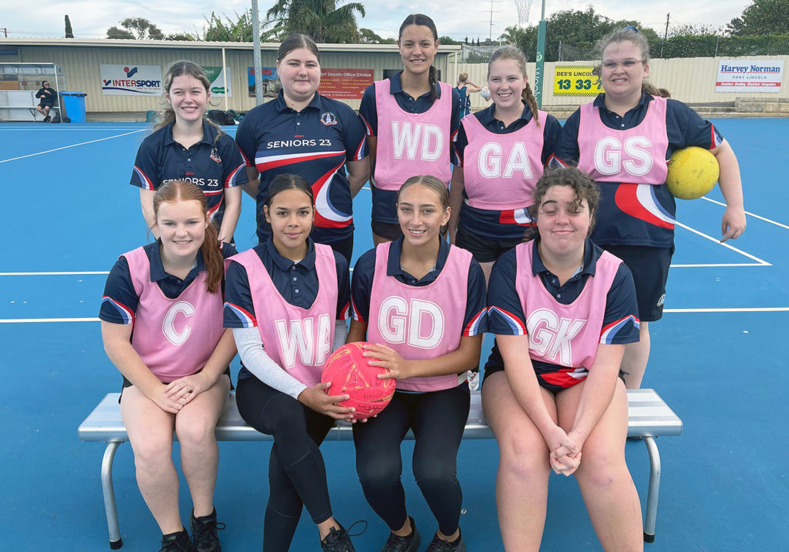 plhs-netball-team-open-girls-division-b