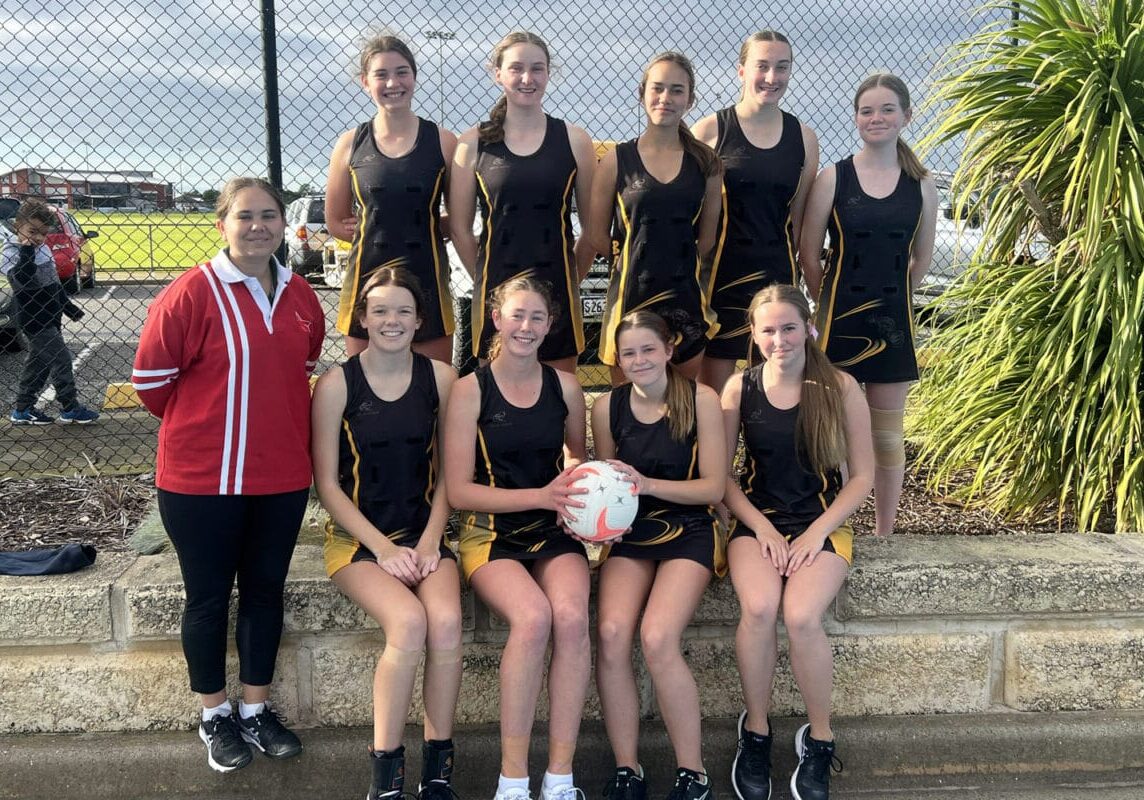plhs-year-10-netball-team