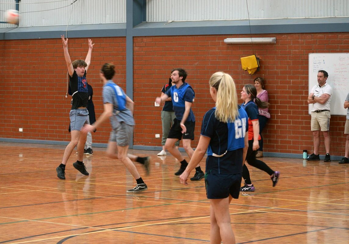 staff-vs-students-netball-match-1